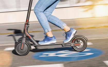 Енді электр самокатпен жолда жүру үшін жүргізуші куәлігі қажет болады