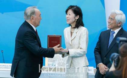 首任总统向核安全领域杰出人士颁发“纳扎尔巴耶夫贡献奖”