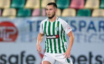 Ұлттық құрамаға шақырылған Дінмұхаммед Қашкен өзіне айтылған сынға жауап берді