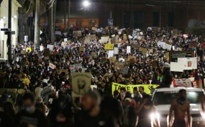 АҚШ-тағы наразылық кезінде қазақстандықтың көз жұмғаны рас па – министрлік жауабы