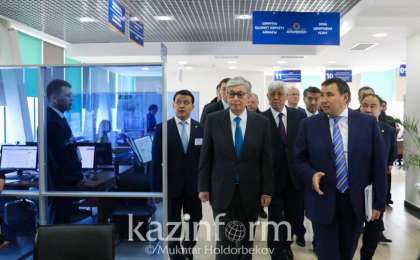 托卡耶夫总统听取阿拉木图州"政府为商业服务"项目相关汇报