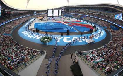 迪玛希在第二届欧洲运动会开幕式演唱意大利语新歌