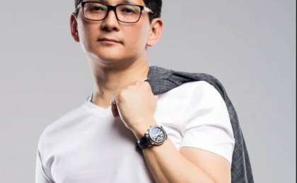 Белгілі журналист дүниеден озды