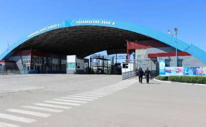 试图非法徒步穿越哈吉边境的两名俄罗斯公民被捕