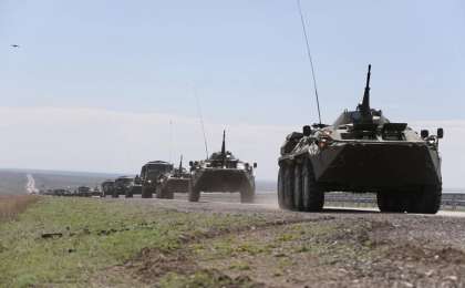 托卡耶夫总统观摩“月刃斧-2019”军事演习