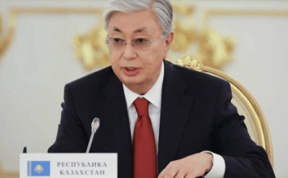 Мемлекеттік тілді оқымаған және тиісті деңгейде меңгермегендер тіл білмегені үшін қысым көрмеуге тиіс – Тоқаев