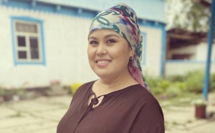 «Актрисаның өзі ме деп қалдық»: Желіге Дариға Бадықоваға ұқсайтын таиландық әйелдің видеосы тарады (видео)