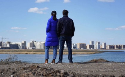 Америкалық отбасы асырап алған қазақ баласы 17 жылдан кейін туыстарын тапты