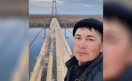 Үкіметтен бір тиын сұрамай, ауылында көпір салуға бас-көз болған мұғалім өтінішін айтты