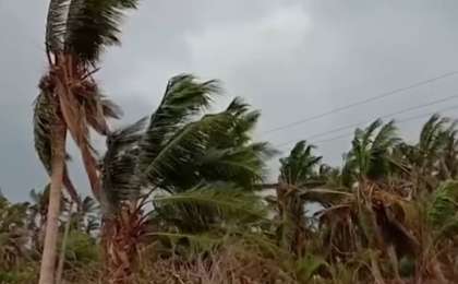 “法尼”热带气旋登陆在即 印度紧急疏散约80万人