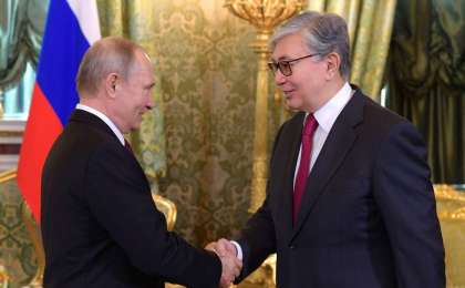 Тоқаев Путинді туған күнімен құттықтады