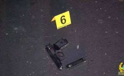 Алматыда қарулы екі жігіт ломбардты тонап кетті (видео)