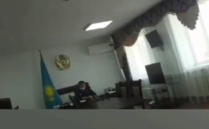"Уволи на*у, тілің шығып тұр ма": Ақсулық полиция бастығы шулы видеодан кейін қызметінен кетті