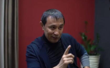 Тұрсынов Ертісбаев туралы: «Бәлелі к...тке бармағыңды тықпа!»
