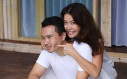 Әсел Сәдуақасова жігітін көрсетті