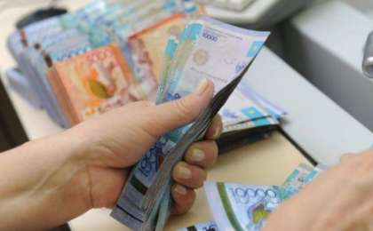 财政部：查获17起中国货物走私案 涉案金额1.34亿坚戈