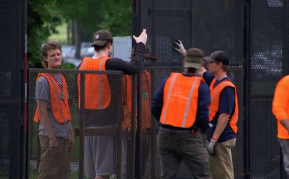 АҚШ-тағы наразылық: Ақ үйдің айналасына қоршау орнатылды