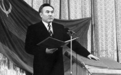 Сөйтіп 1-ші желтоқсан тақпақ айтатын күнге айналды: 1991 жылы желтоқсанда Қазақстанда не болды?