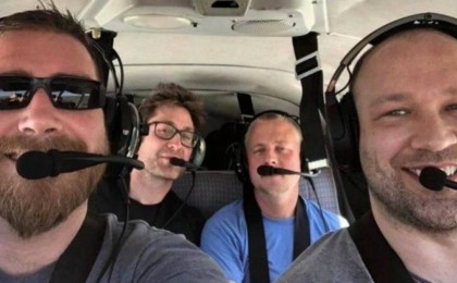 Анасына селфи жіберген: Бес минуттан кейін ұшақ апатқа ұшырады - Қазақстан жаңалықтары