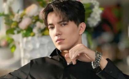 Димаш Құдайберген АҚШ-та концерт өткізу үшін Нью-Йоркке барды