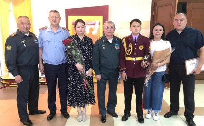 Алматы облысында ерлік көрсеткен 15 жастағы жасөспірім марапатталды - Қазақстан жаңалықтары