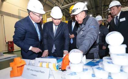 Олжас Бектенов Президенттің Атырау облысындағы мұнай, газ химиясын және өнеркәсіпті дамыту жөніндегі тапсырмаларының орындалуын тексерді