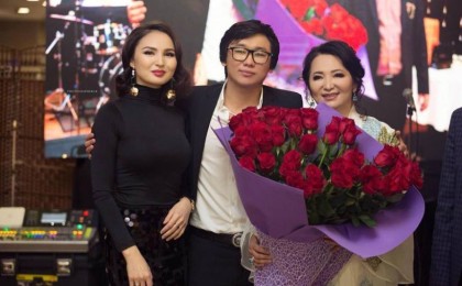 "Ашқан палыңыз жүдә дұрыс болмады": Гүлзира Айдарбекова ұлының "ажырасуына" өзінің қатысы жоқ екенін хабарлады