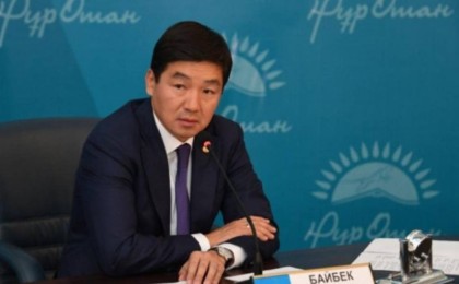 Бауыржан Байбек Германияда қайырымдылық пен демеушілік жасап жүр