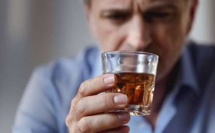 Ащы судың зардабы: Мас күйінде балағат сөздермен қорлаған ұлына анасы арыз түсірді