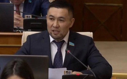 "Ертең ұлыңыз келіннің орнына қызтекені әкелсе, батаңызды бересіз бе?" - Ардақ Назаров