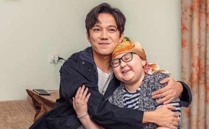 迪玛希赴宁养中心面见重病小歌迷