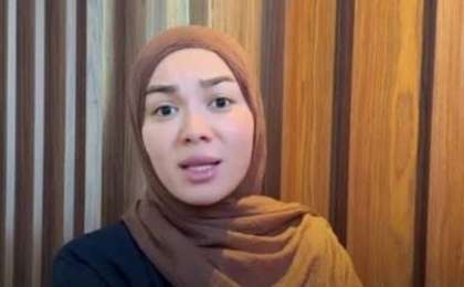 Ақшаға дұға сататын блогер тағы да еңіреп жылады