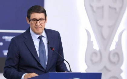 Энергетика министрі журналистерден қазақ тілін үйренуге жарты жыл сұрады (видео)