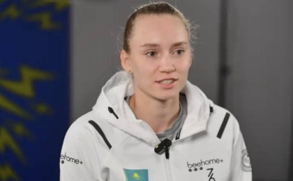 "Бронхит емес, Қазақстанның туына аллергиясы бар": Олимпиададан бас тартқан Рыбакина оңбай сөз естіді