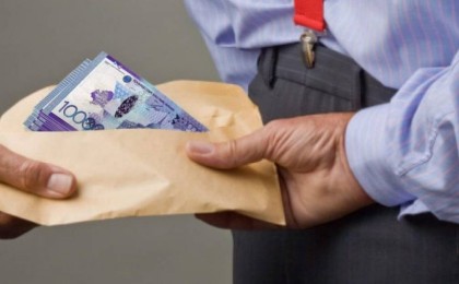 Түркістан облысында әкім 3 млн. теңге пара алды деген күдікке ілінді