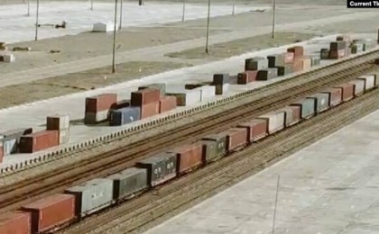 Бұл "саяси сигнал" ма? Қытай Қазақстанның жүк вагондарын өткізбей, кәсіпкерлер шығынға батып жатыр