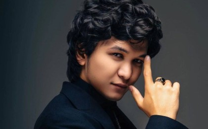 "Әйелдерін хиджаб кимегені үшін өлтіріп жатыр": Әнші Ұланғасыр Қами бас бостандығынан айырылуы мүмкін