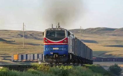 Қытайдан Түркияға гуманитарлық жүкті ҚТЖ шаттл-пойыздармен жеткізеді