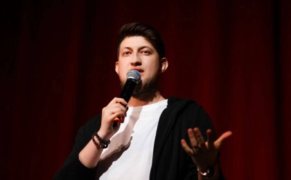 Белгілі әзілкеш 10 тәулікке қамауға алынды