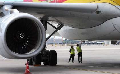 “Ұшақтың дөңгелек қуысына тығылған” - Жасөспірімнің  әрекеті әлемді таңғалдырды
