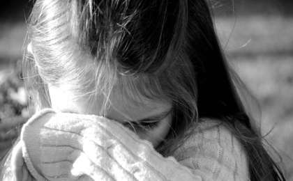 Қыздарын зорлаған әке сотталды