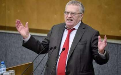 БАҚ: Жириновский медикаментозды ұйқыдан оянып, есін жиды