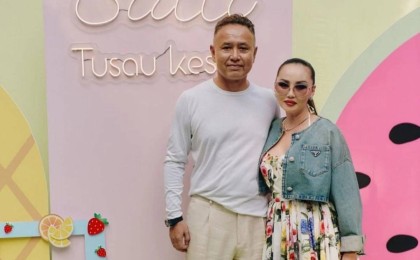 "Құны – 1 миллион теңге": Тұрсен Алагөзов отандық дизайнердің пиджагын сатып алды