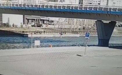 Нұр-Сұлтанда 16 жастағы қыз көпірден секіріп кетті