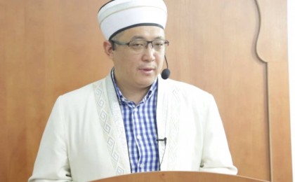 Қайрат Жолдыбайұлы: Назарбаев Түркістанда жатуға лайық емес