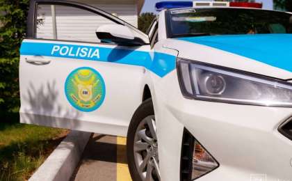 Полицей мен сот орындаушы борышкерлерді бірге ұстауда