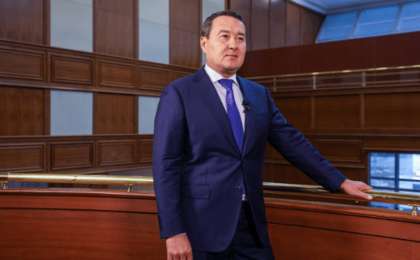 Әлихан Смайылов премьер-министр қызметін сақтап қалды
