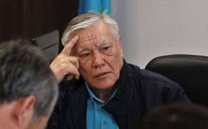 Мамайдың артында Тасмағамбетов тұр: Биліктің 90% байлар. Партиялар қуыршақ. Депутаттар қорқақ – Ирак Елекеев