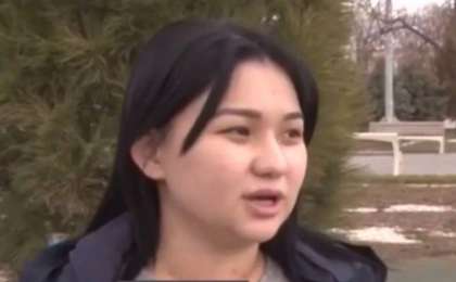 "Мен қызбын ғой": Тараздық аяғы ауыр келіншек өзінің еркек емес екенін ақыры дәлелдеп шықты