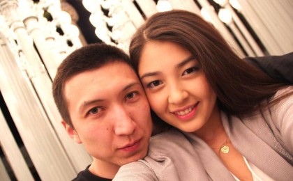 "Имамнан мешітке тұрақты көмектескенін білдім": Әлия Әнуарбектің марқұм күйеуі туралы жазбасы жұртты жылатты